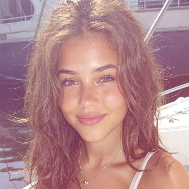 Julia profile photo